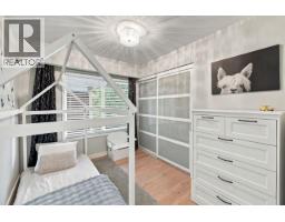 1103 Cloverley Street, North Vancouver, BC V7L1N7 Photo 16