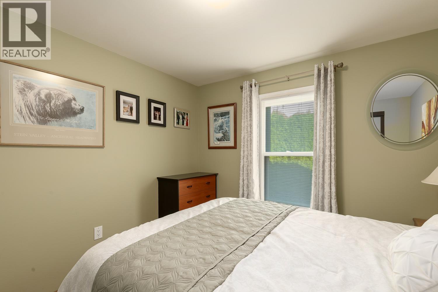 1008 EDGEWATER CRESCENT, Squamish
