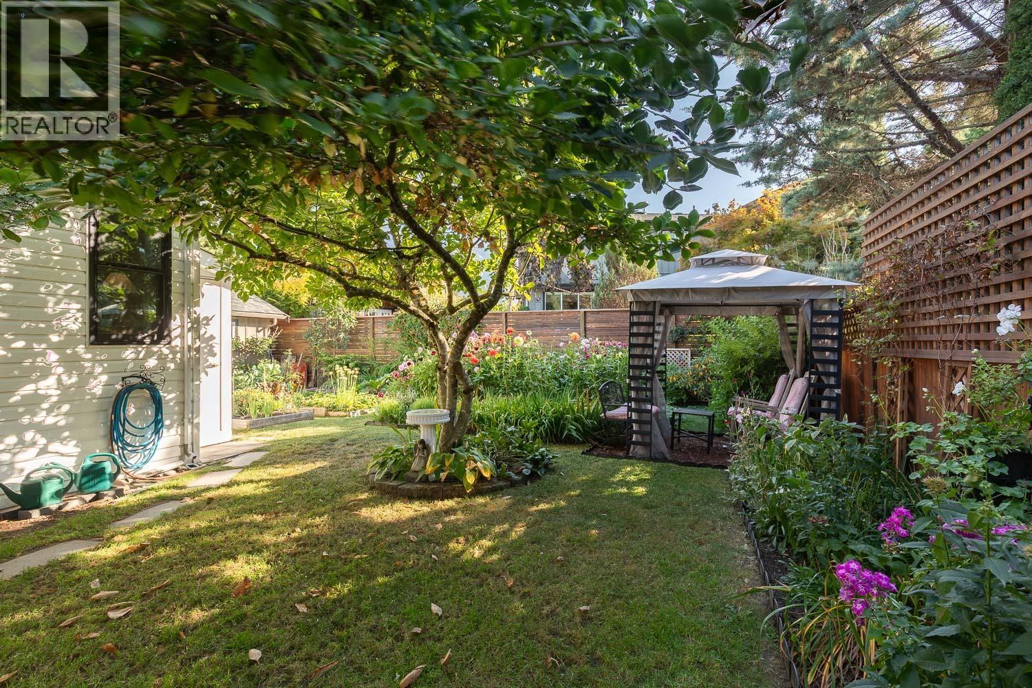 1008 EDGEWATER CRESCENT, Squamish