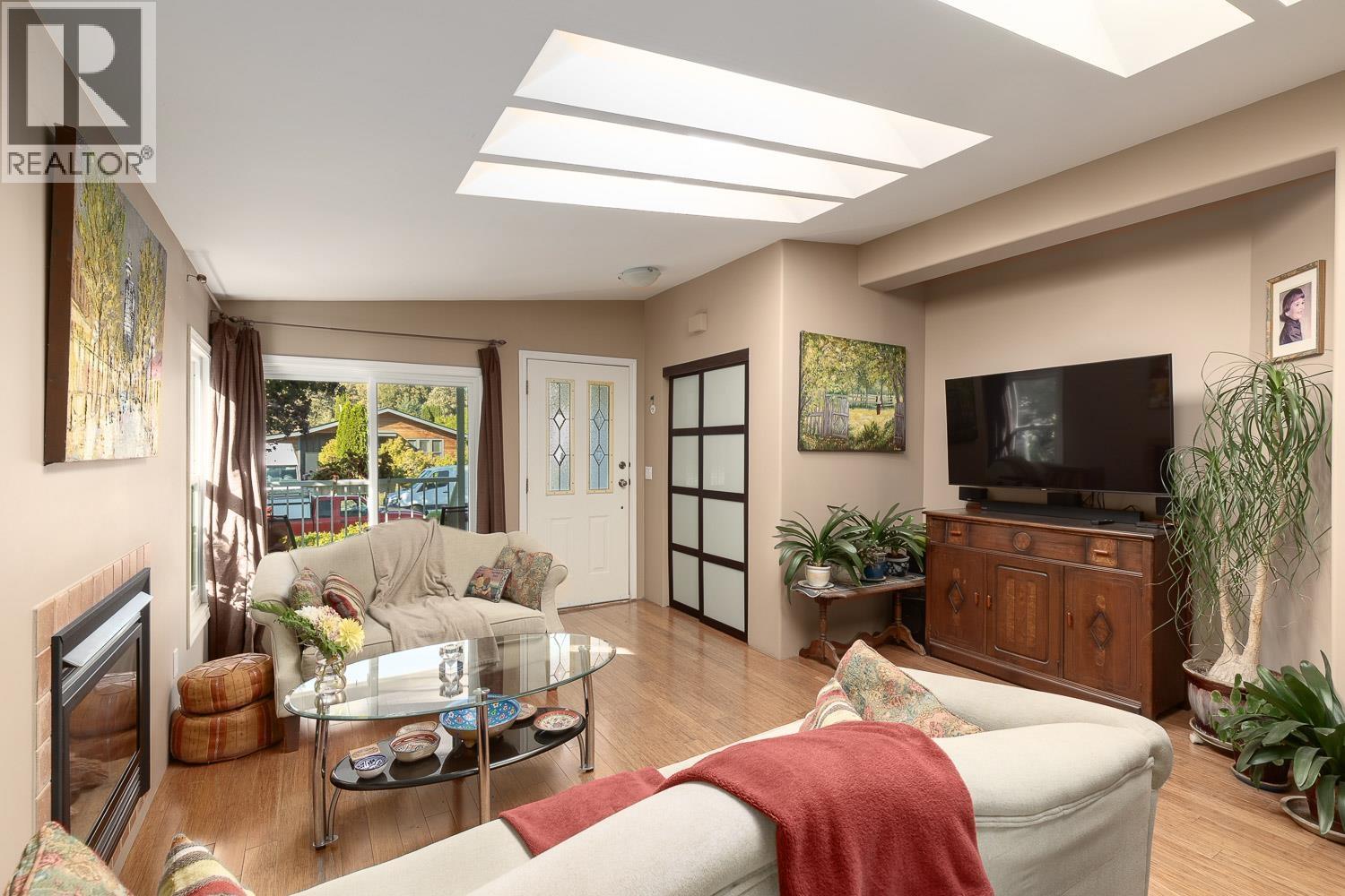 1008 EDGEWATER CRESCENT, Squamish