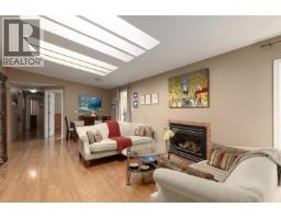 1008 Edgewater Crescent, Squamish, BC V6B0B2 Photo 6