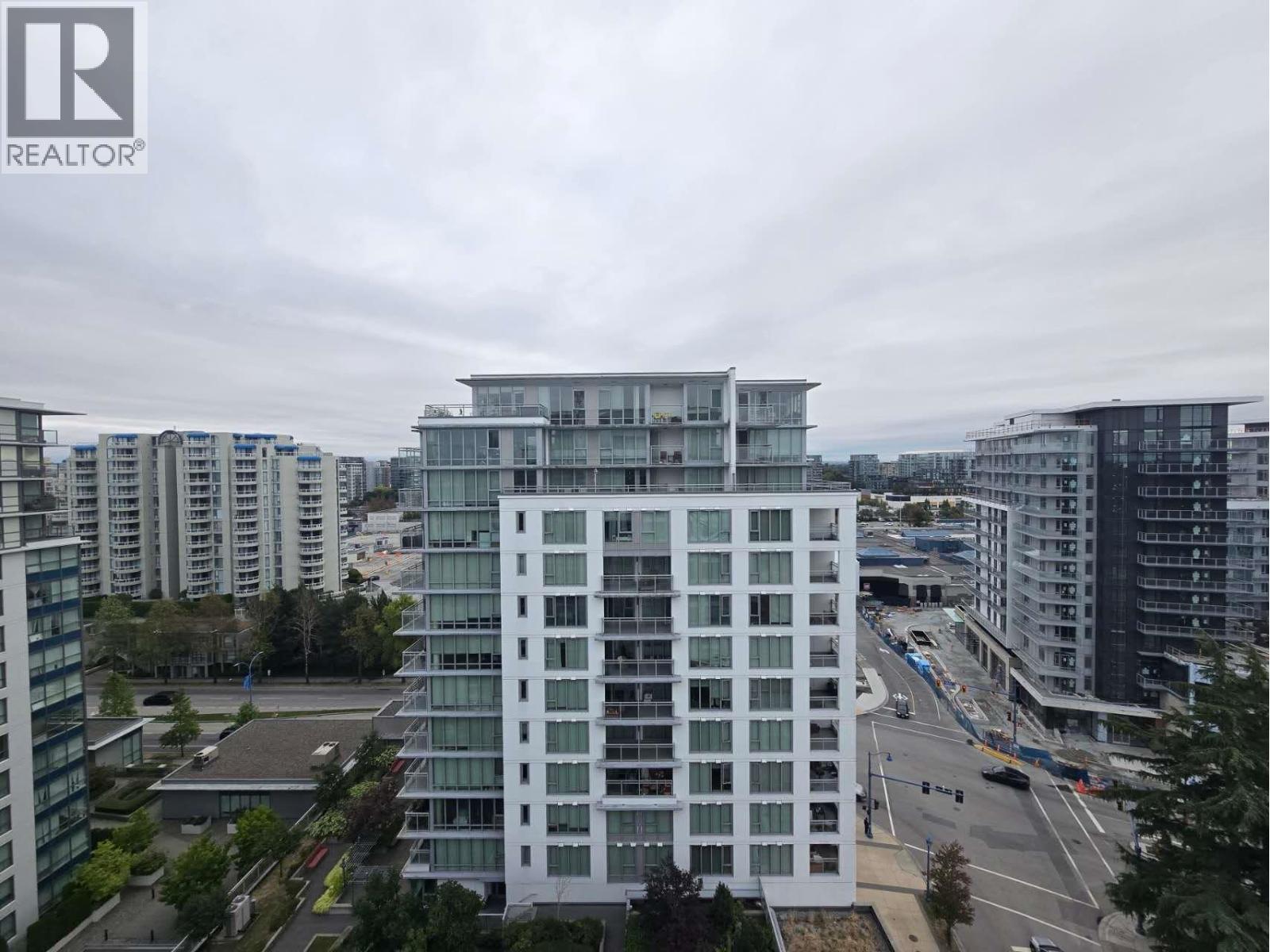 1601 7333 MURDOCH AVENUE, Richmond - Image 1