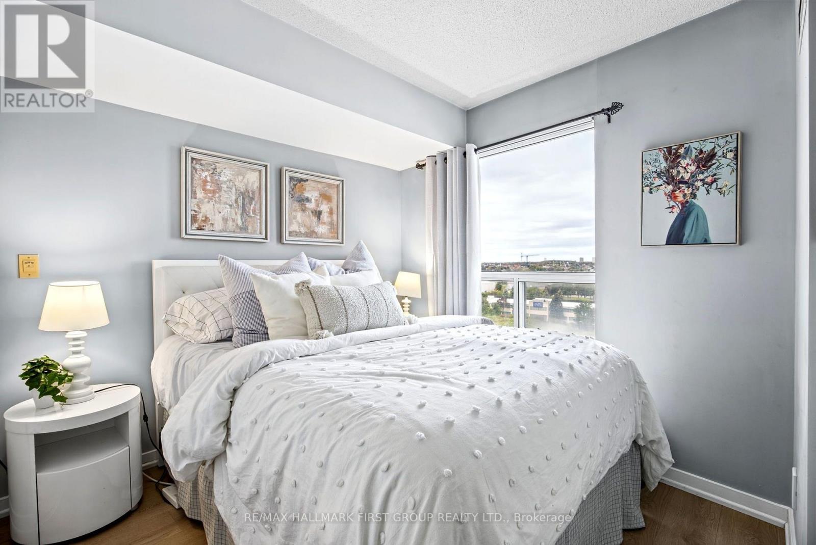 #1002 36 LEE CENTRE DRIVE - 14
