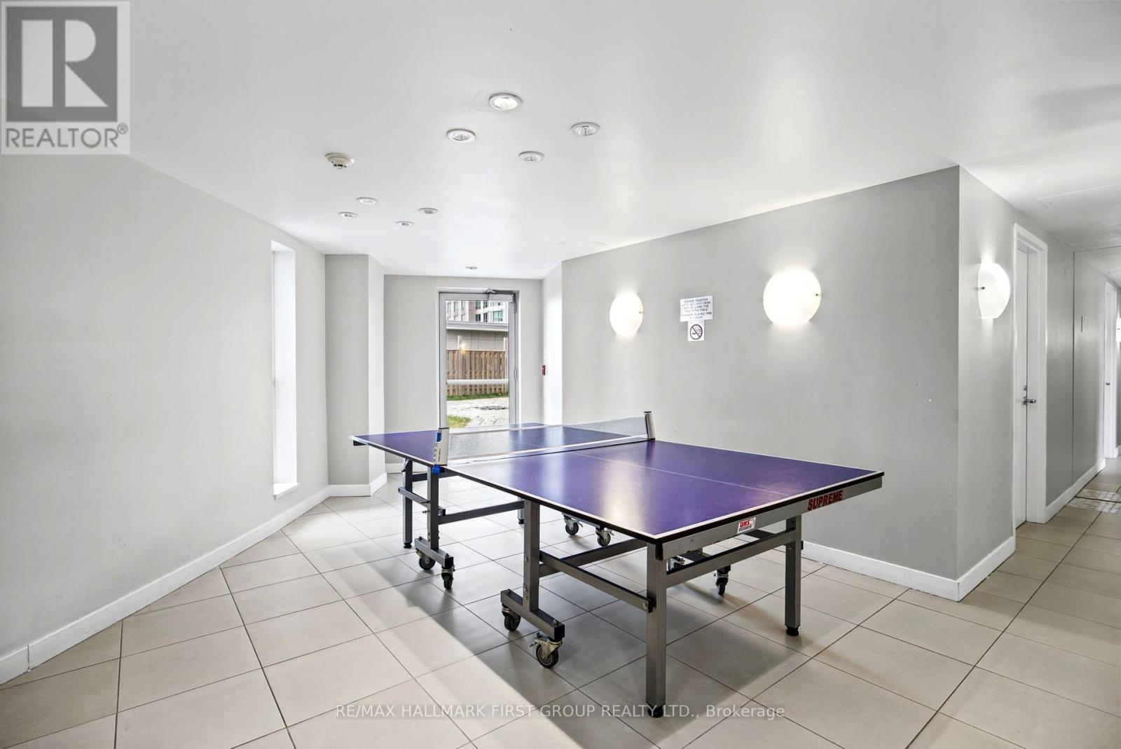 #1002 36 LEE CENTRE DRIVE - 27