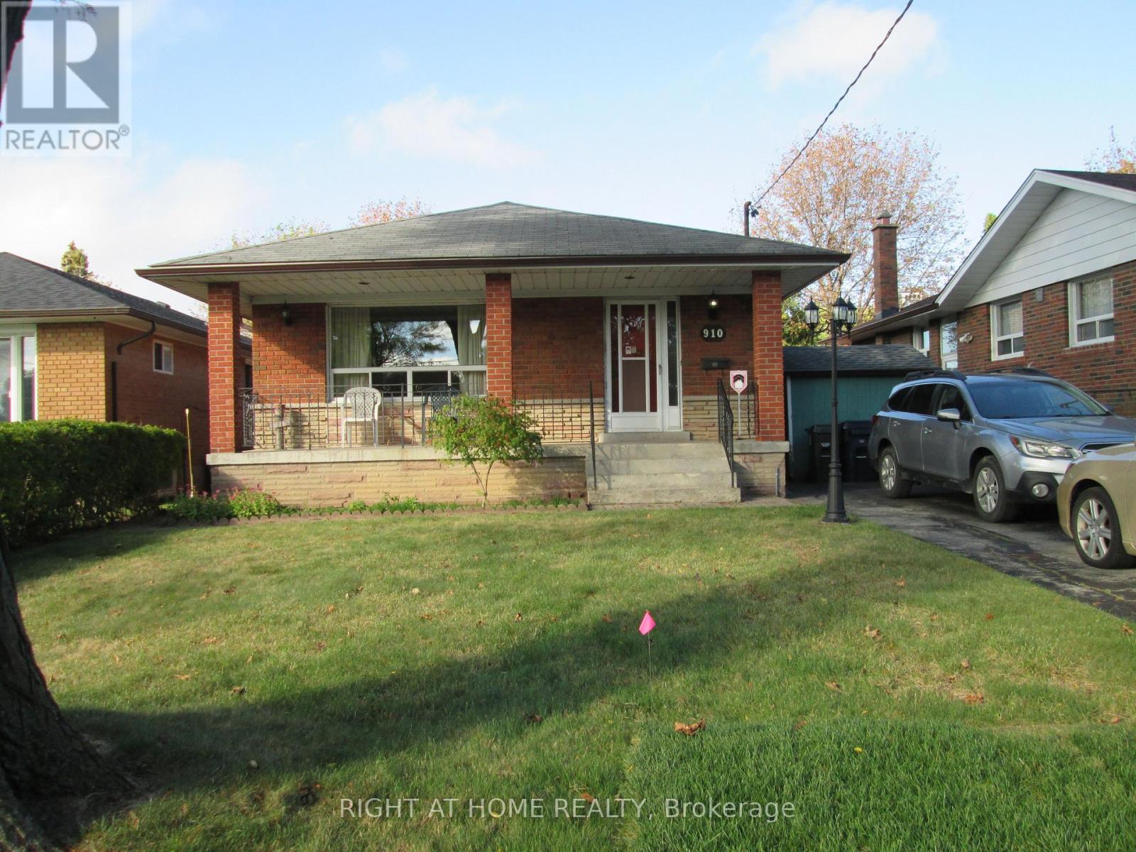 910 SCARBOROUGH GOLF CLUB ROAD - 1
