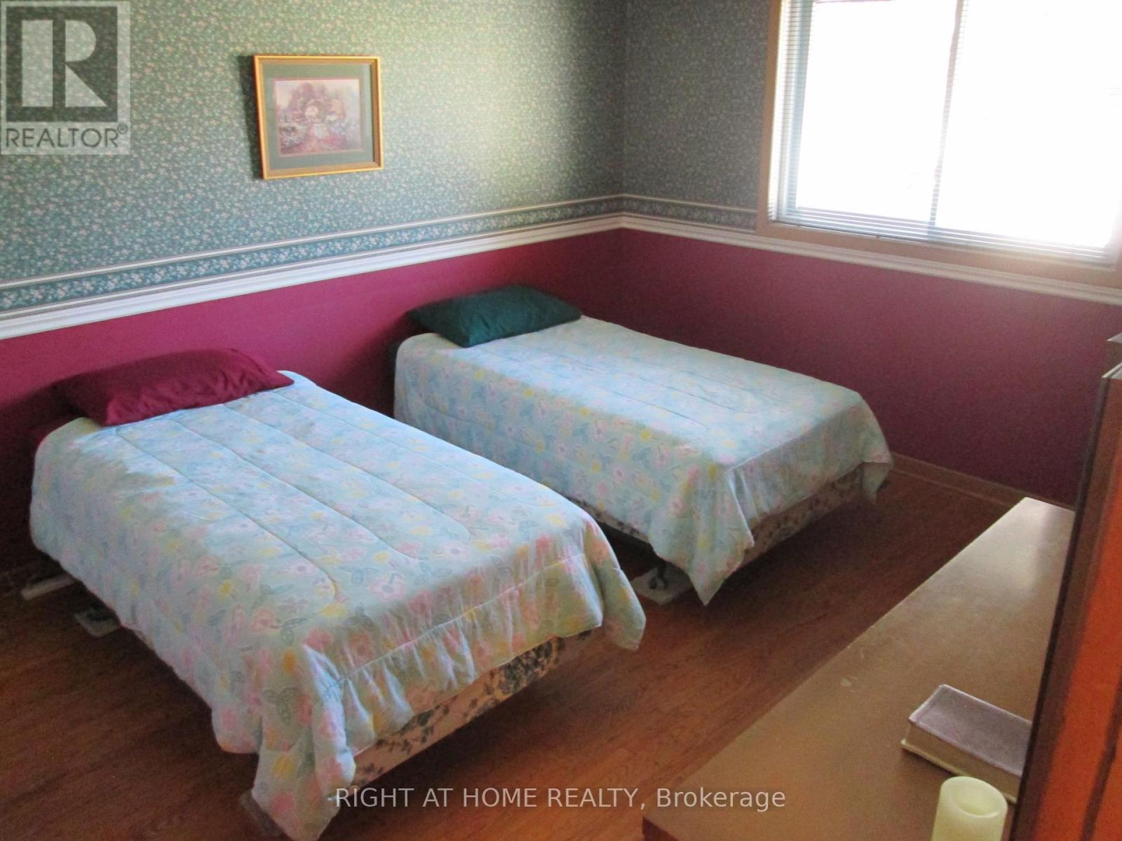 910 SCARBOROUGH GOLF CLUB ROAD - 10