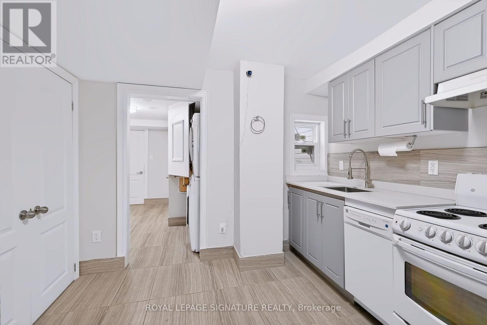 23 MYRTLE AVENUE - 11