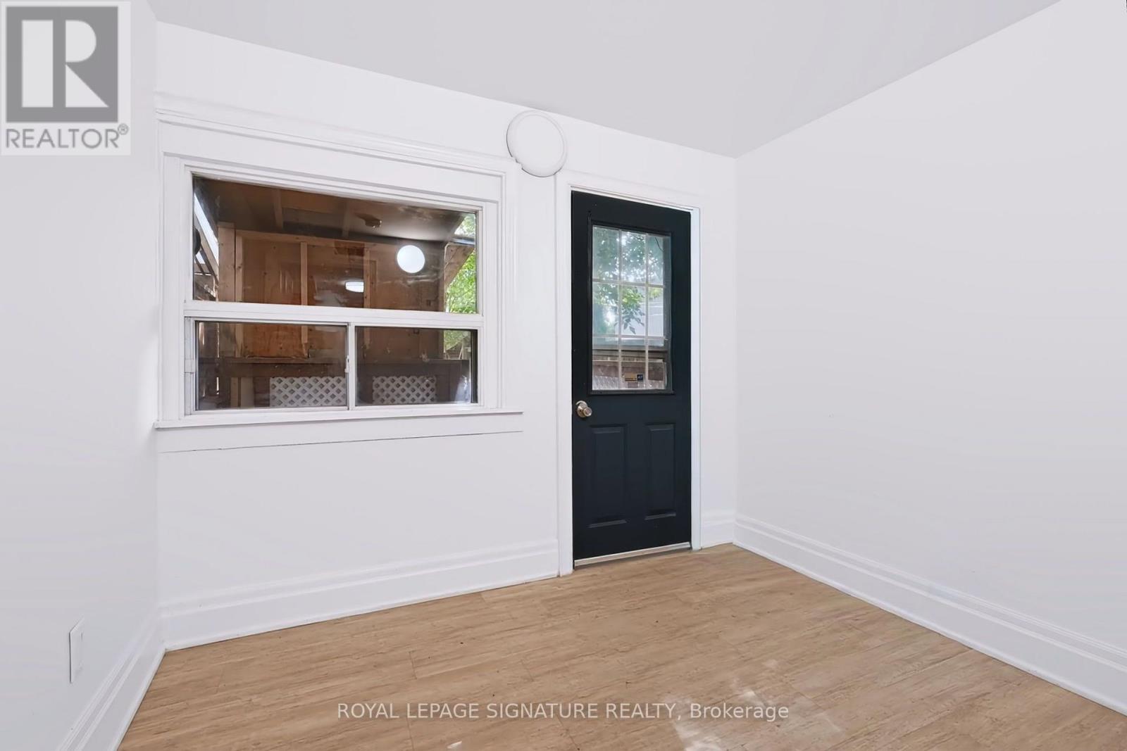 23 MYRTLE AVENUE - 14