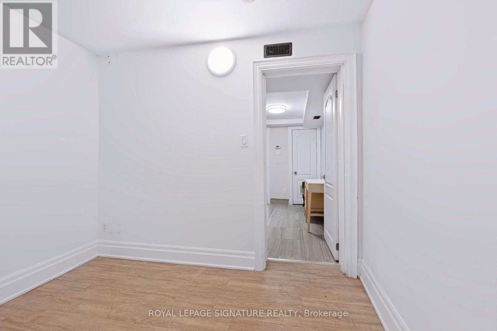 23 MYRTLE AVENUE - 16