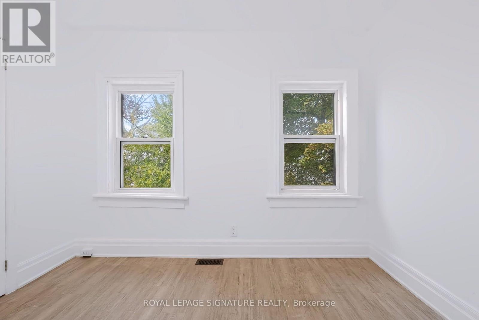 23 MYRTLE AVENUE - 30