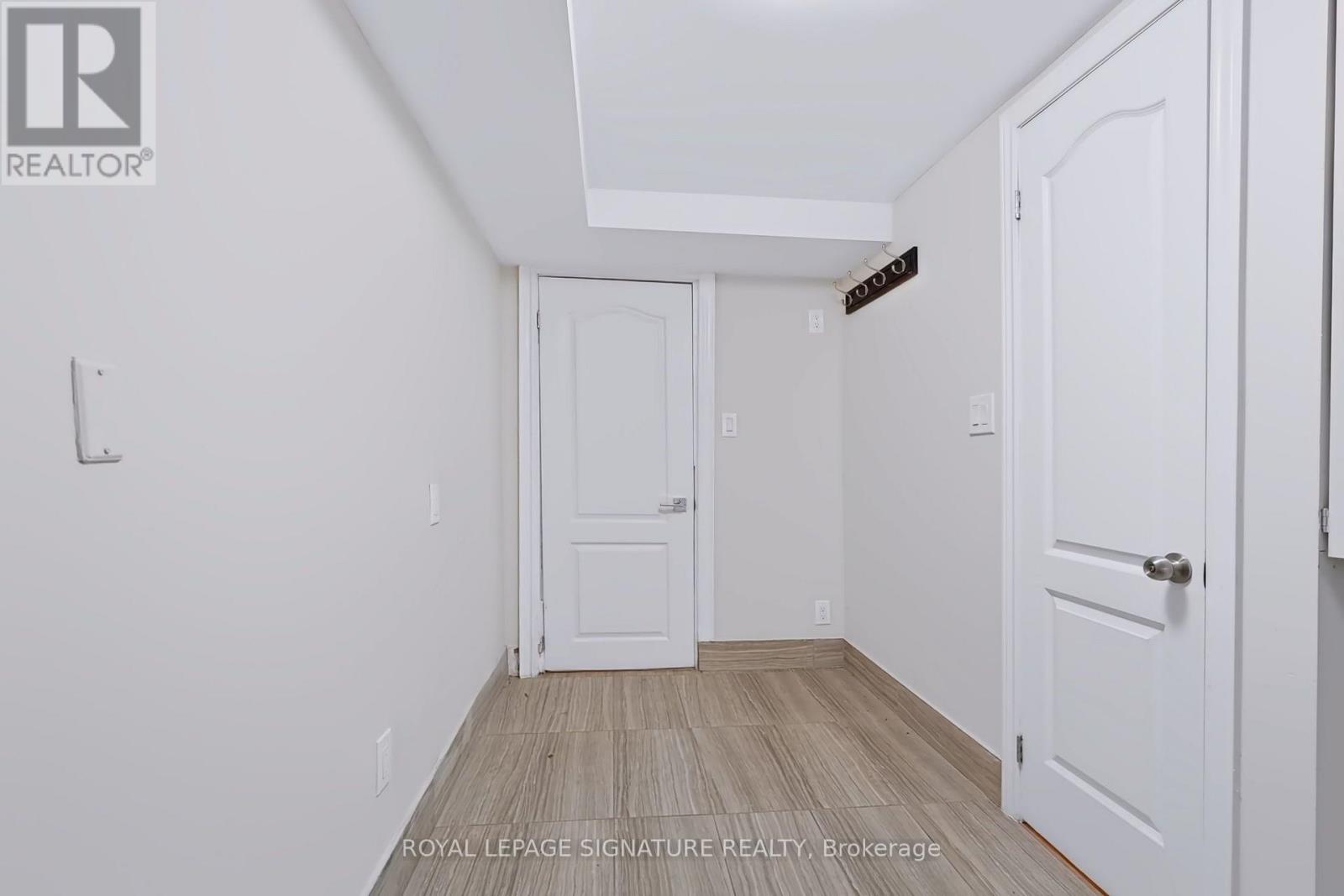 23 MYRTLE AVENUE - 33