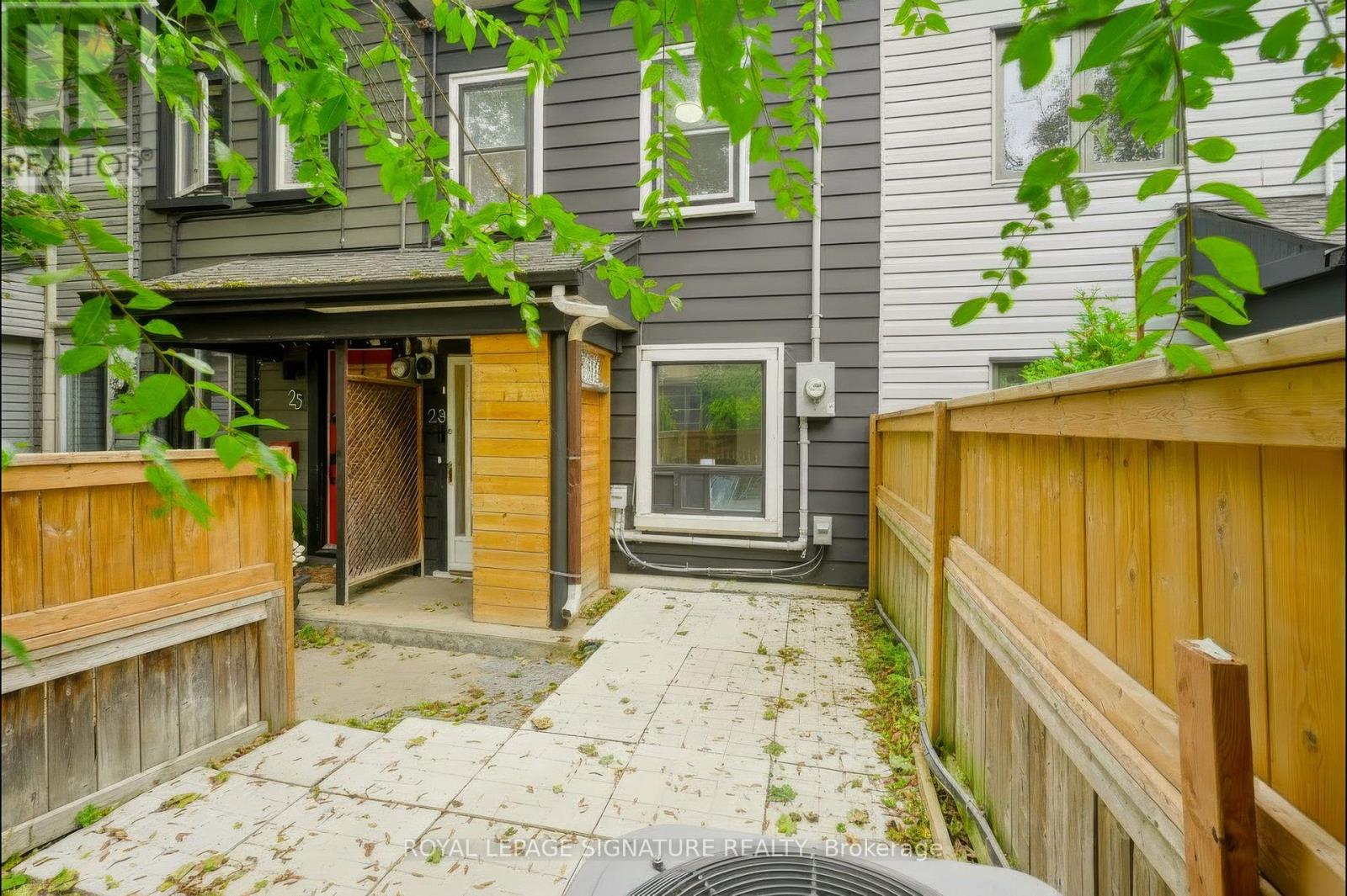 23 MYRTLE AVENUE - 35