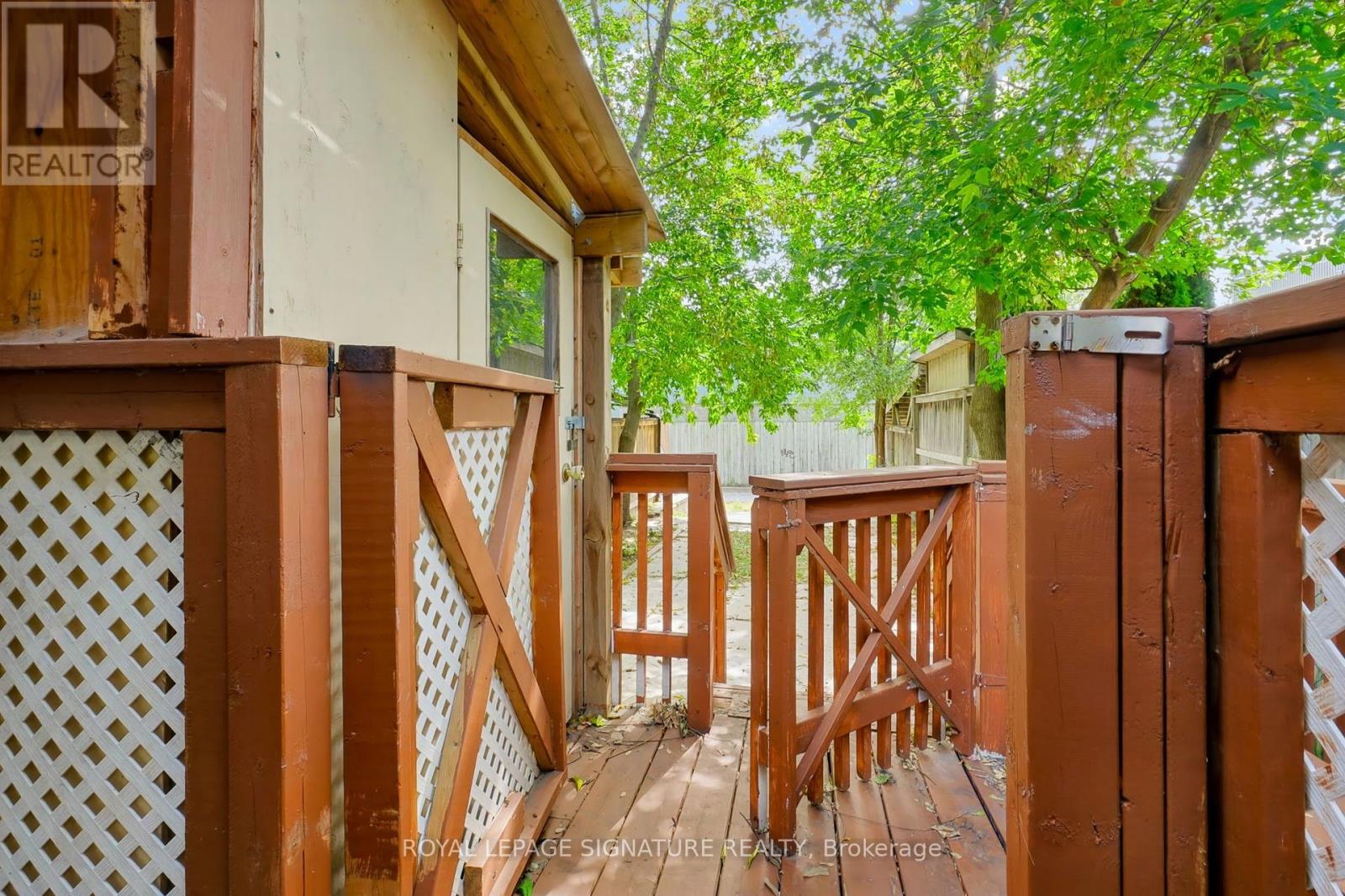 23 MYRTLE AVENUE - 36