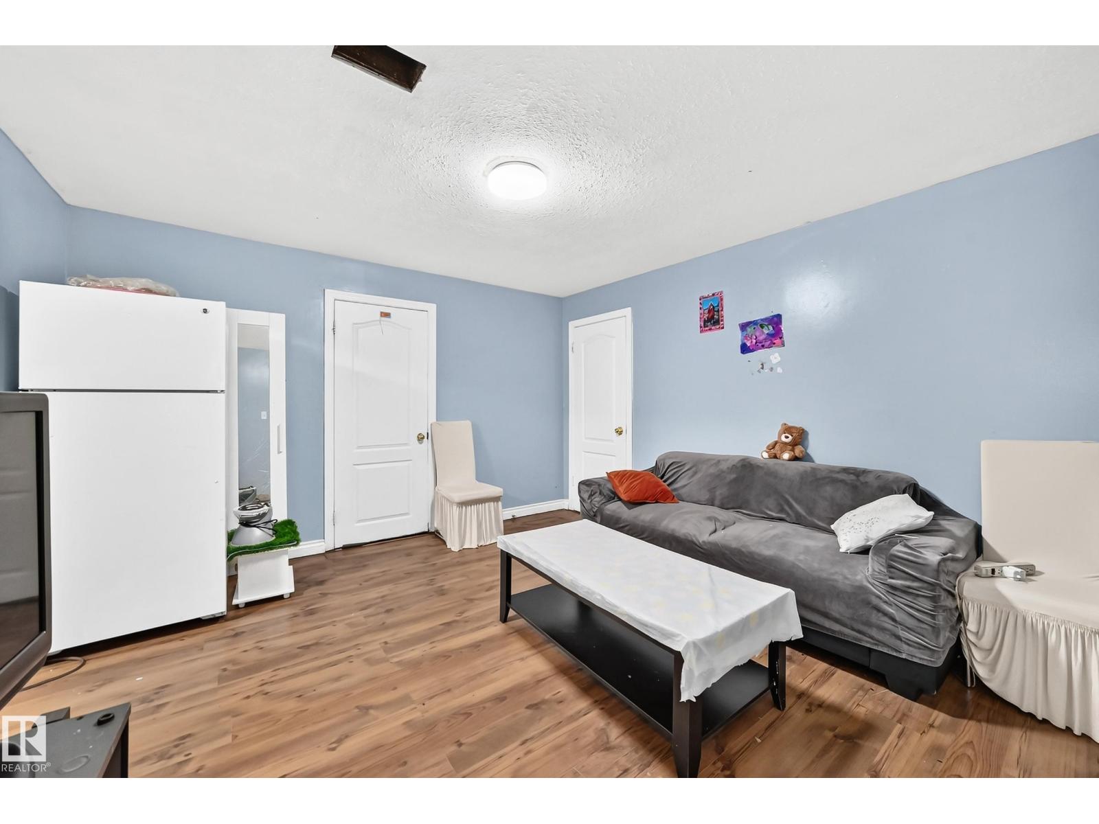 12440 82 ST NW - 22