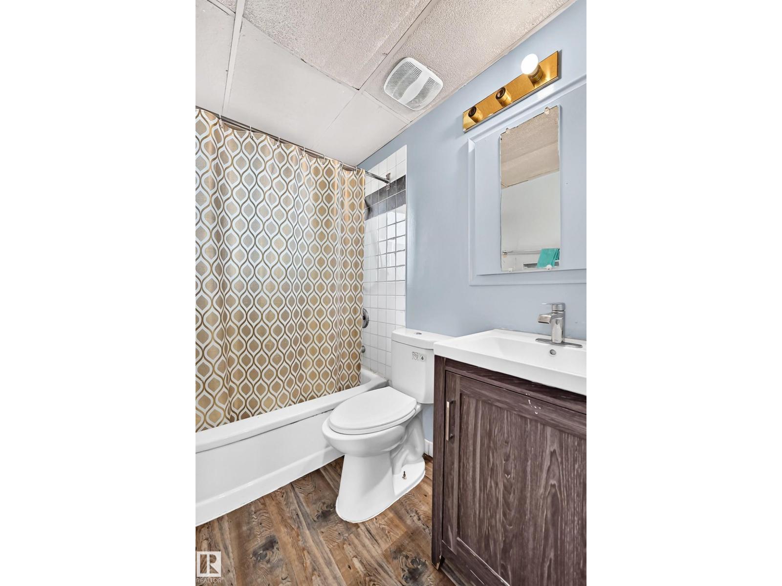 12440 82 ST NW - 19