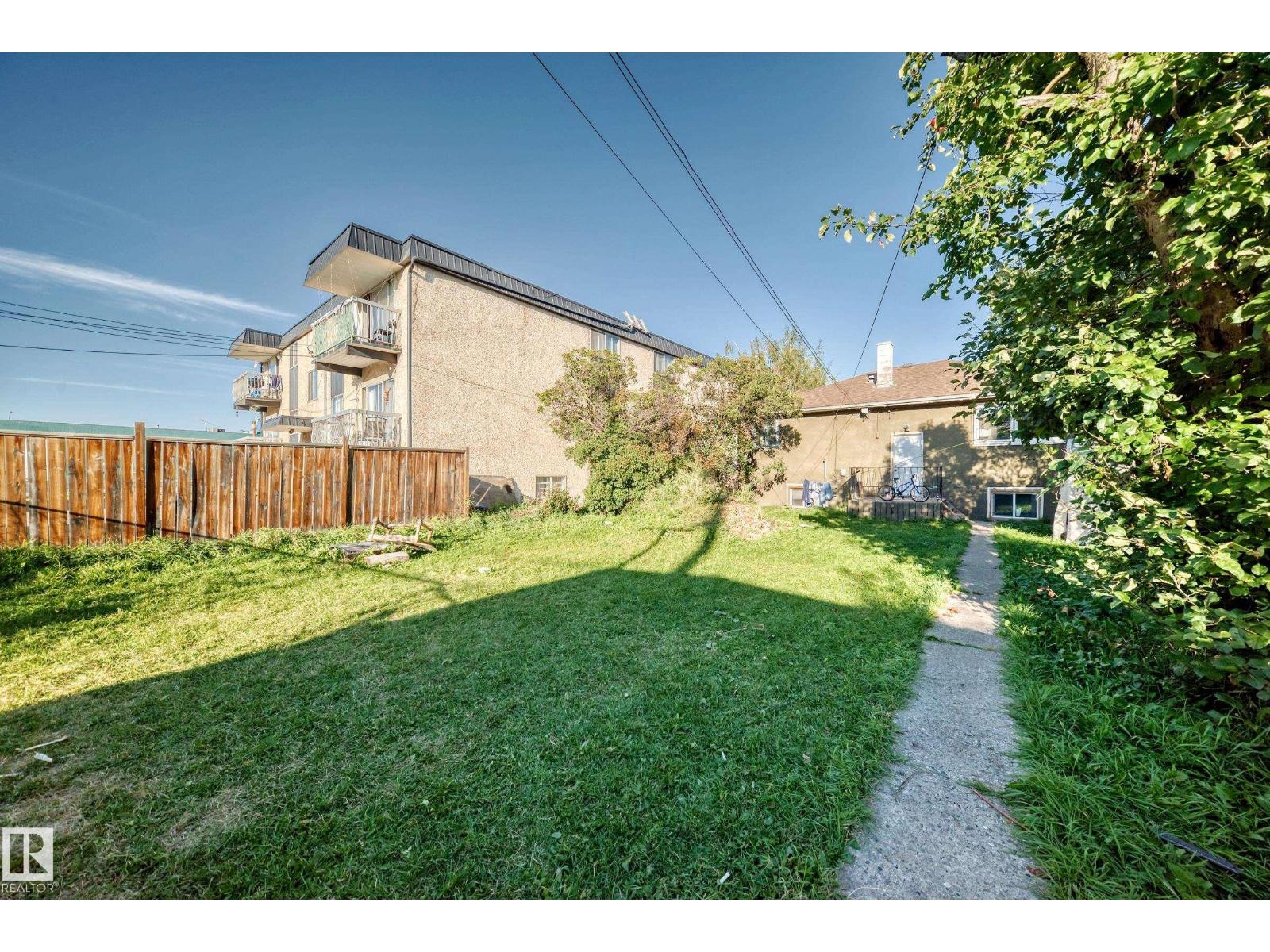 12440 82 ST NW - 41