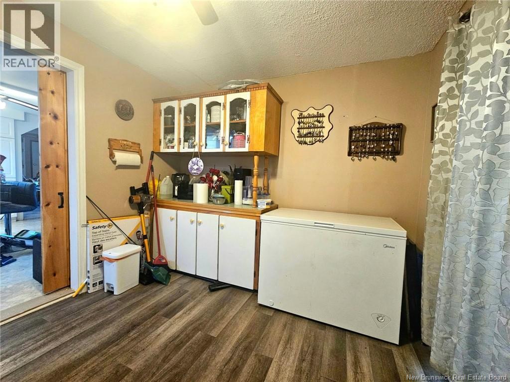 17 Gloucester Junction - Image 22