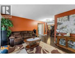 5pc Bathroom - 66 Reunion Grove Nw, Airdrie, AB T4B0Z2 Photo 8