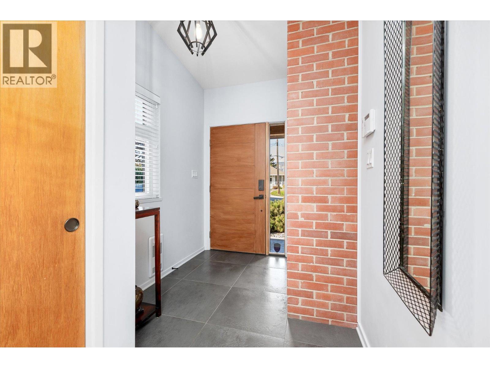 158 Grandview Street, Penticton