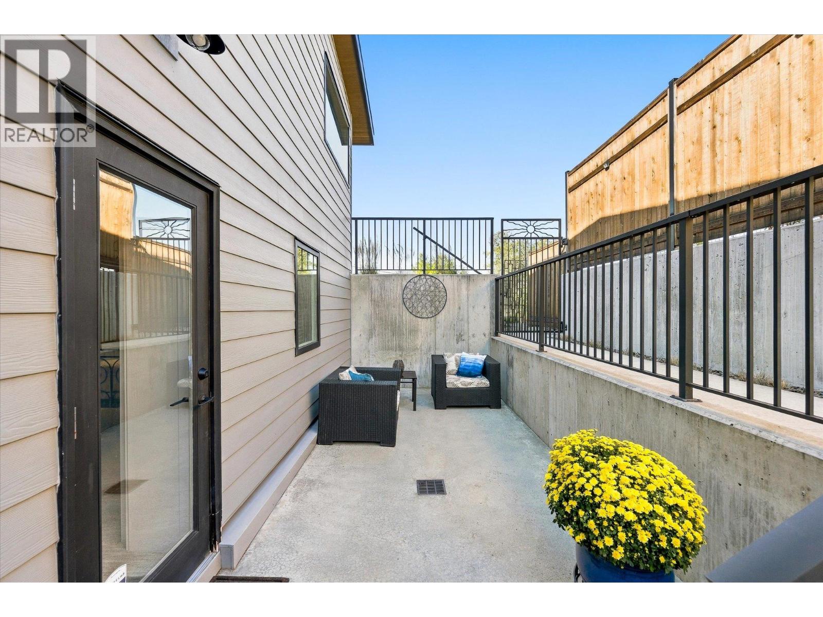 158 Grandview Street - 43