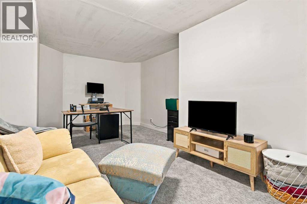 179 Citadel Close NW - Image 23