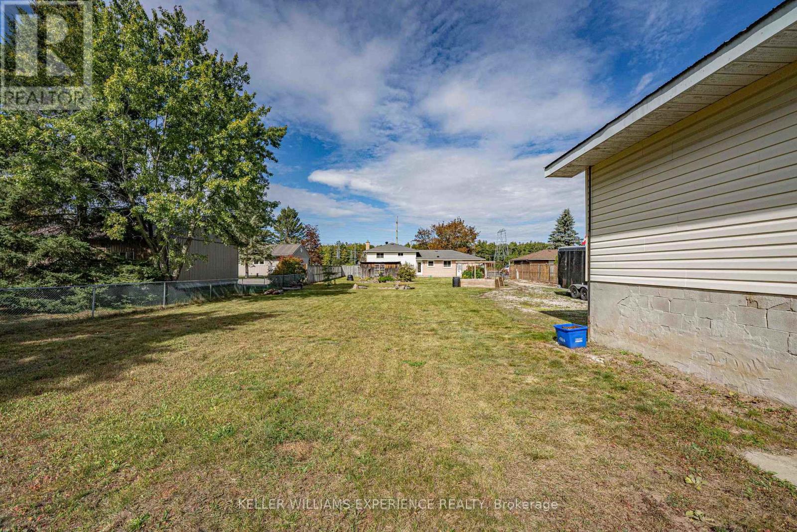 2341 SUNNIDALE ROAD - 26
