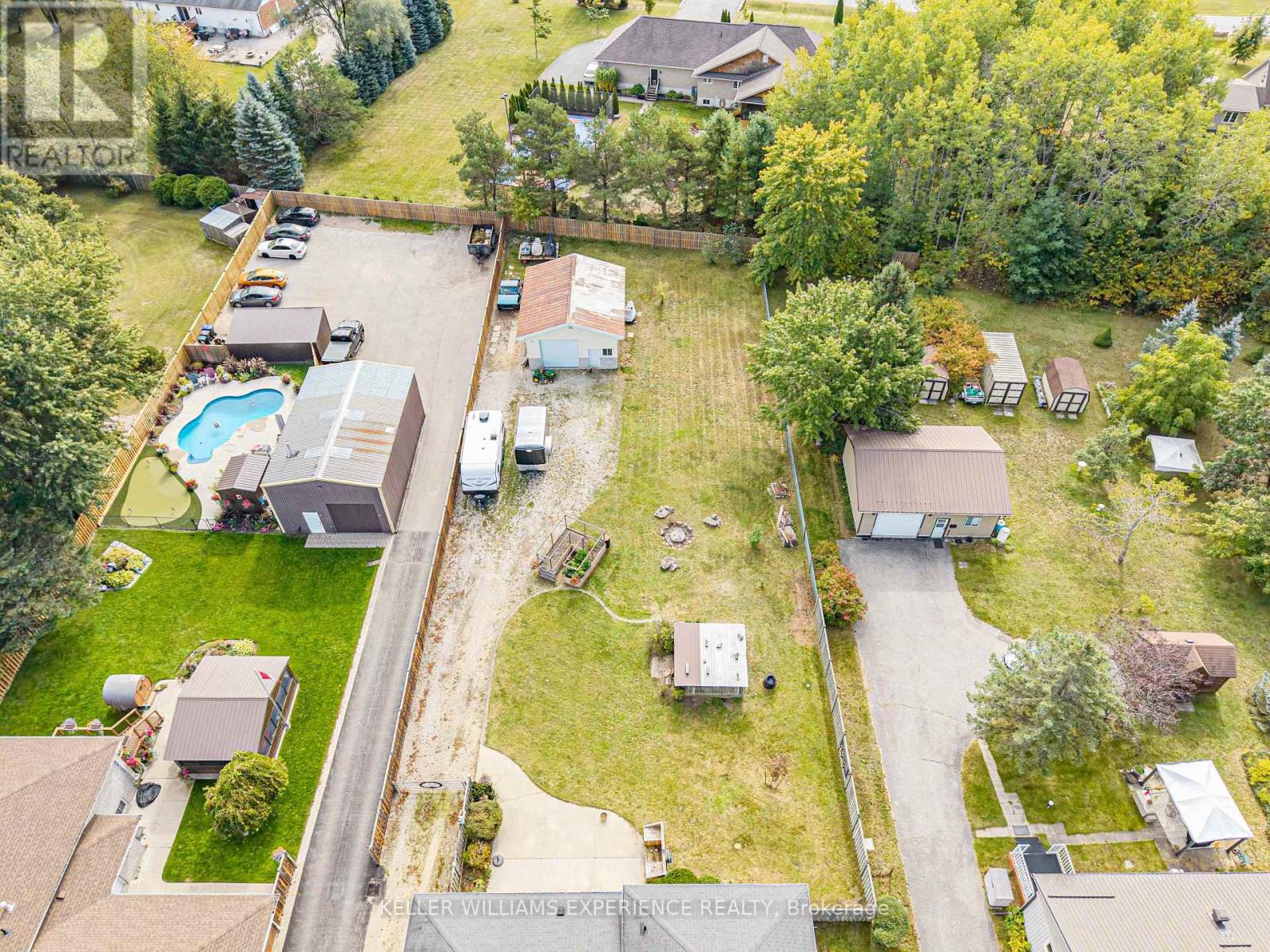 2341 SUNNIDALE ROAD - 32