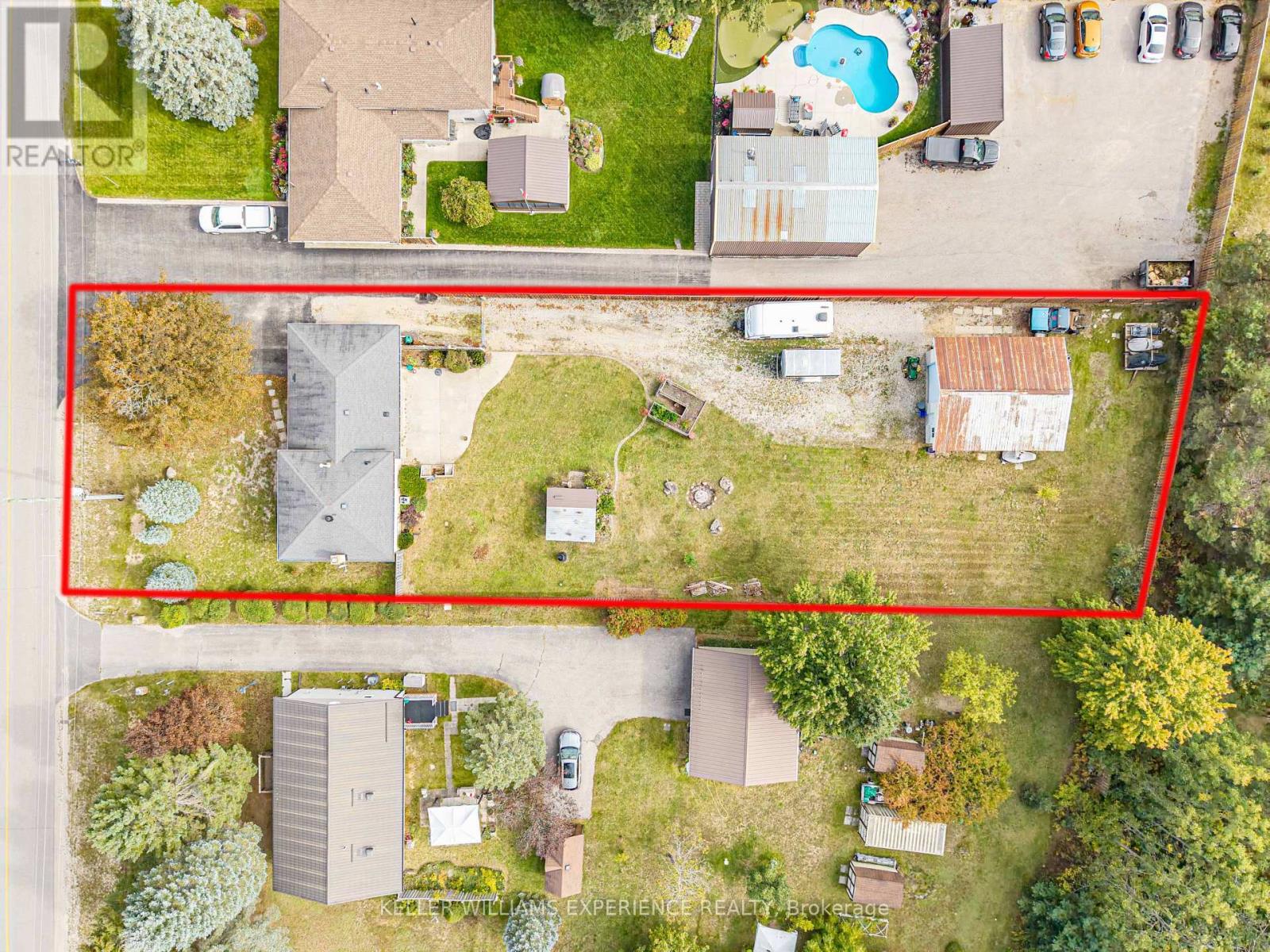 2341 SUNNIDALE ROAD - 38