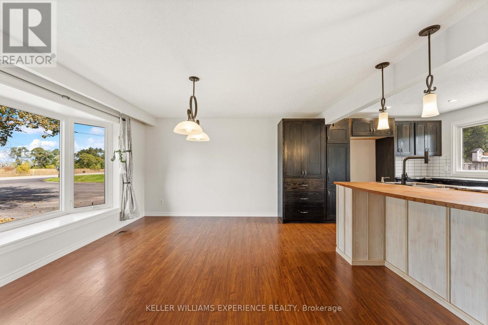 2341 SUNNIDALE ROAD - 5