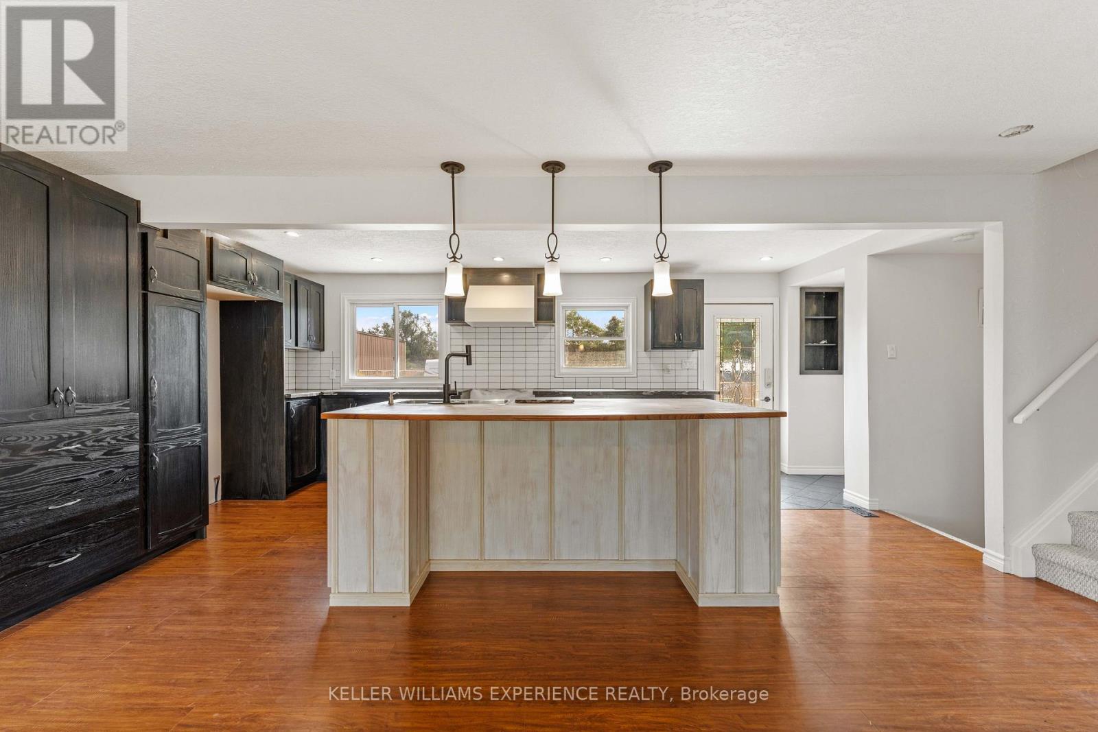 2341 SUNNIDALE ROAD - 7