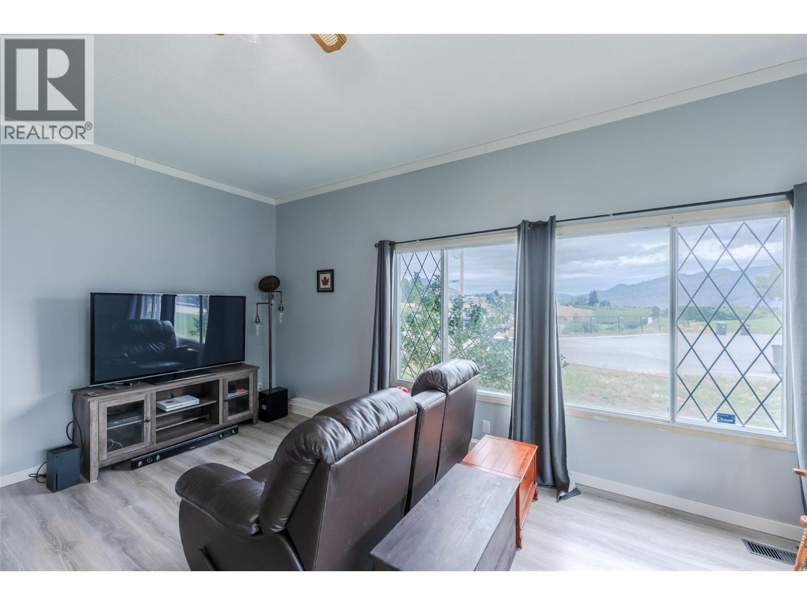 7503 HOWIS Crescent - 5