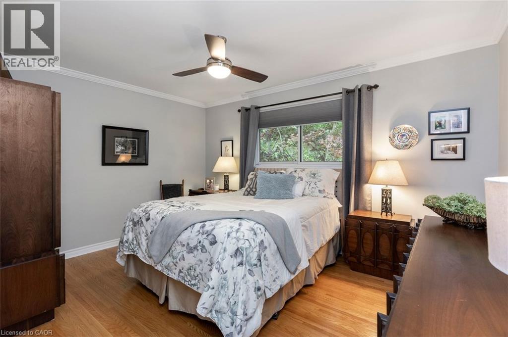 200 WOODVIEW Crescent - Image 24