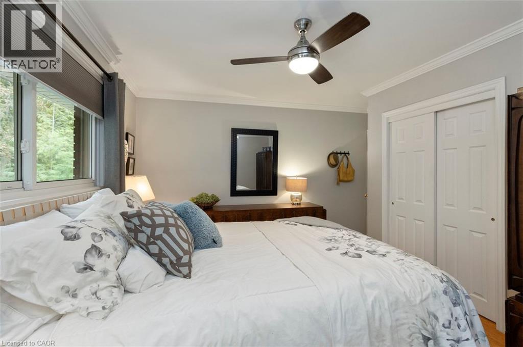 200 WOODVIEW Crescent - Image 25