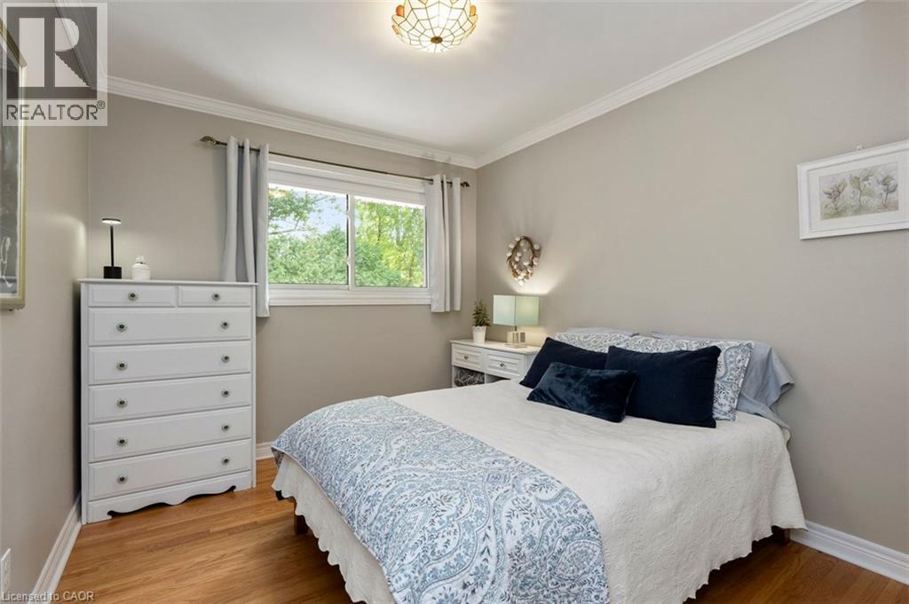 200 WOODVIEW Crescent - Image 26