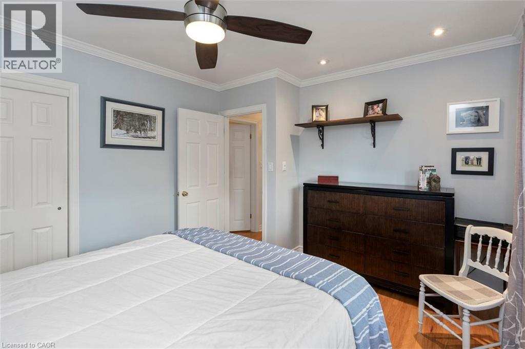 200 WOODVIEW Crescent - Image 23