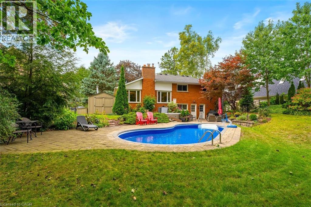 200 WOODVIEW Crescent - Image 40