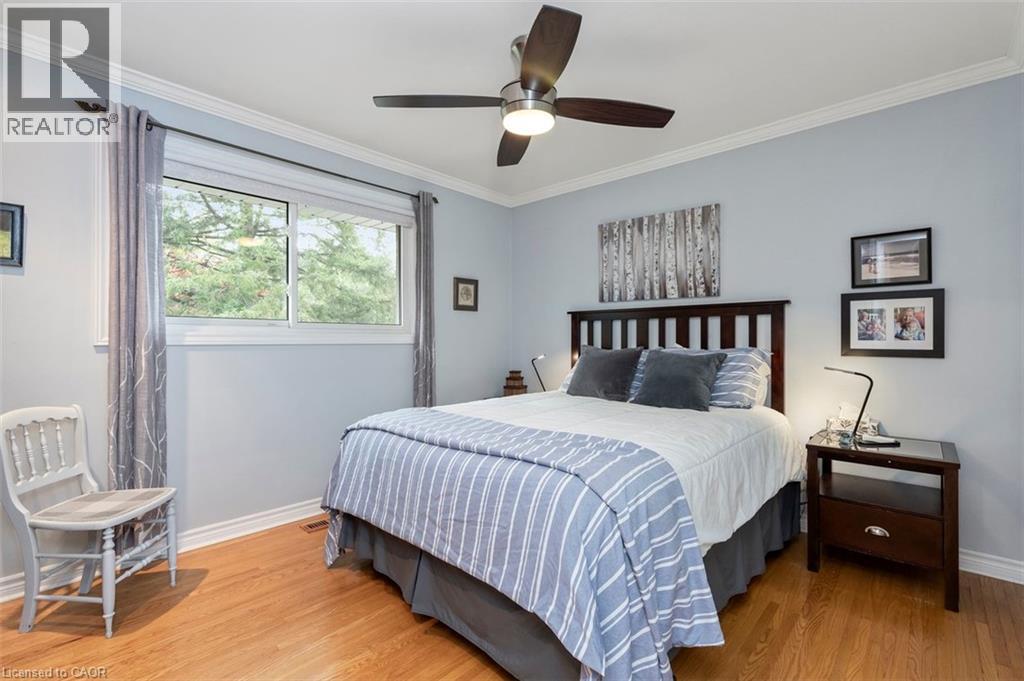 200 WOODVIEW Crescent - Image 22
