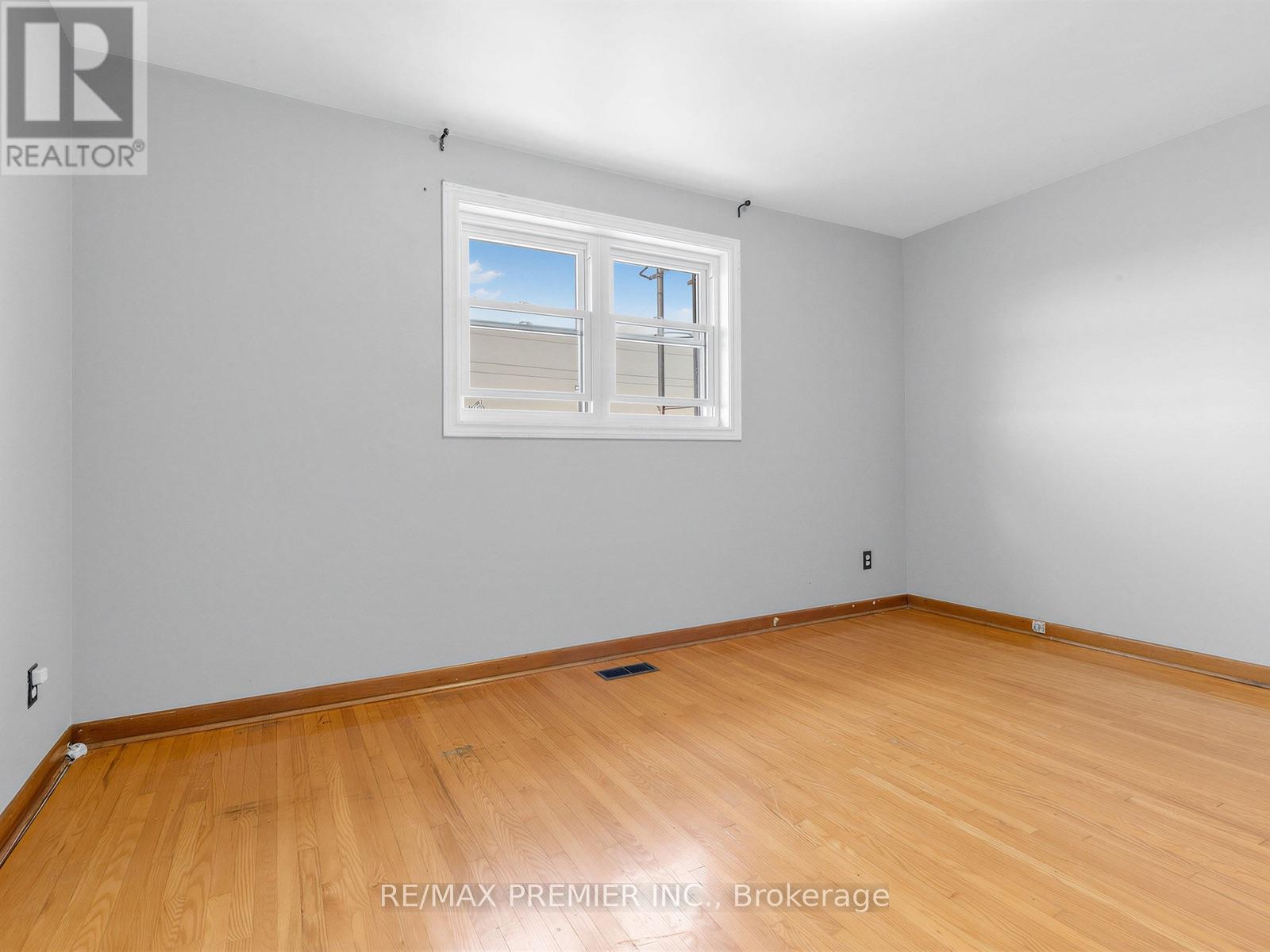 86 GILBERT AVENUE - Image 13