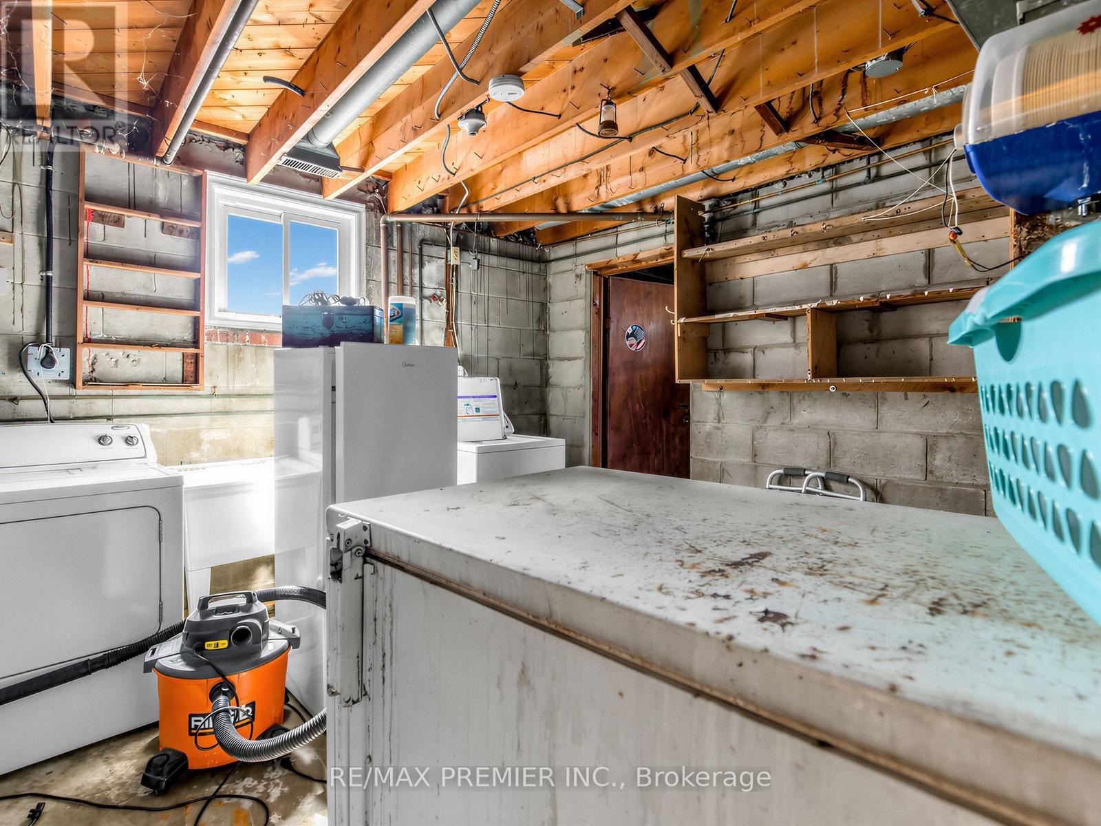 86 GILBERT AVENUE - Image 24