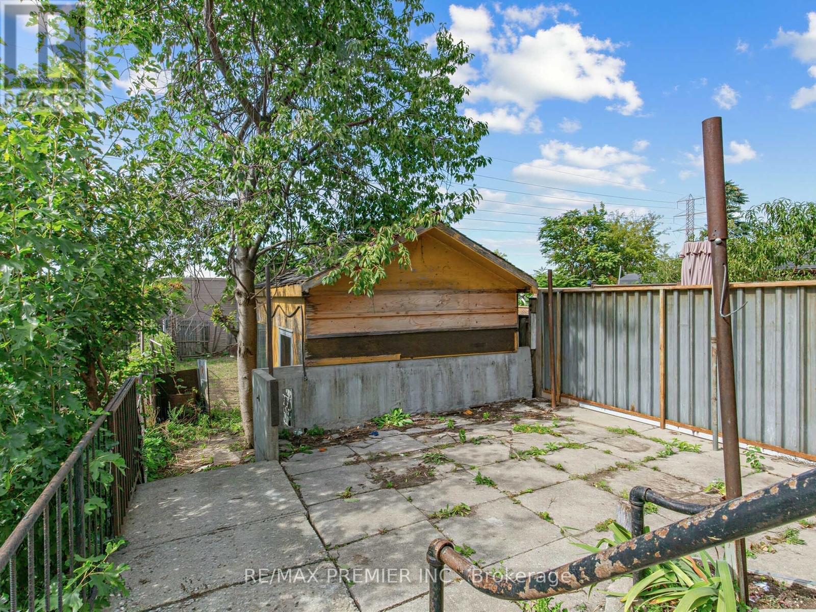 86 GILBERT AVENUE - Image 27