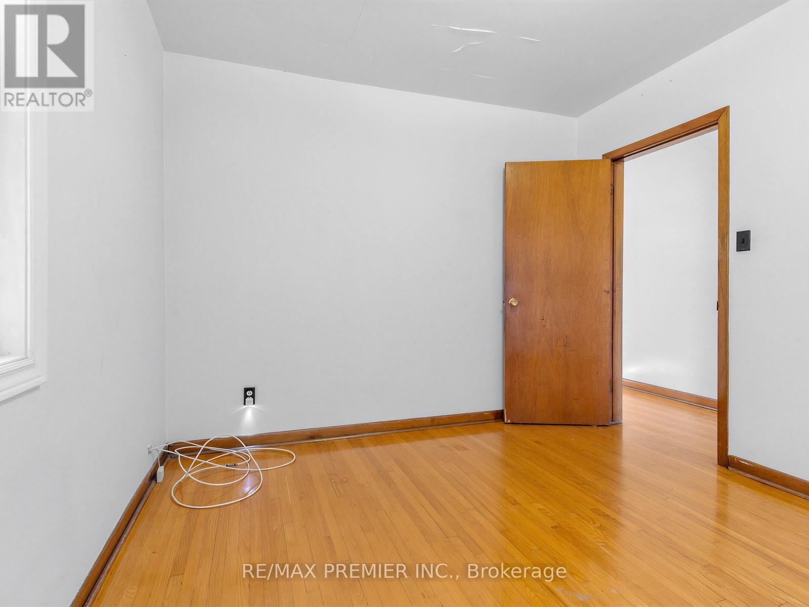 86 GILBERT AVENUE - Image 7