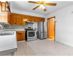 86 Gilbert Avenue, Toronto, ON M6E4W1 Photo 11