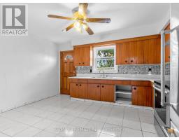 86 Gilbert Avenue, Toronto, ON M6E4W1 Photo 9
