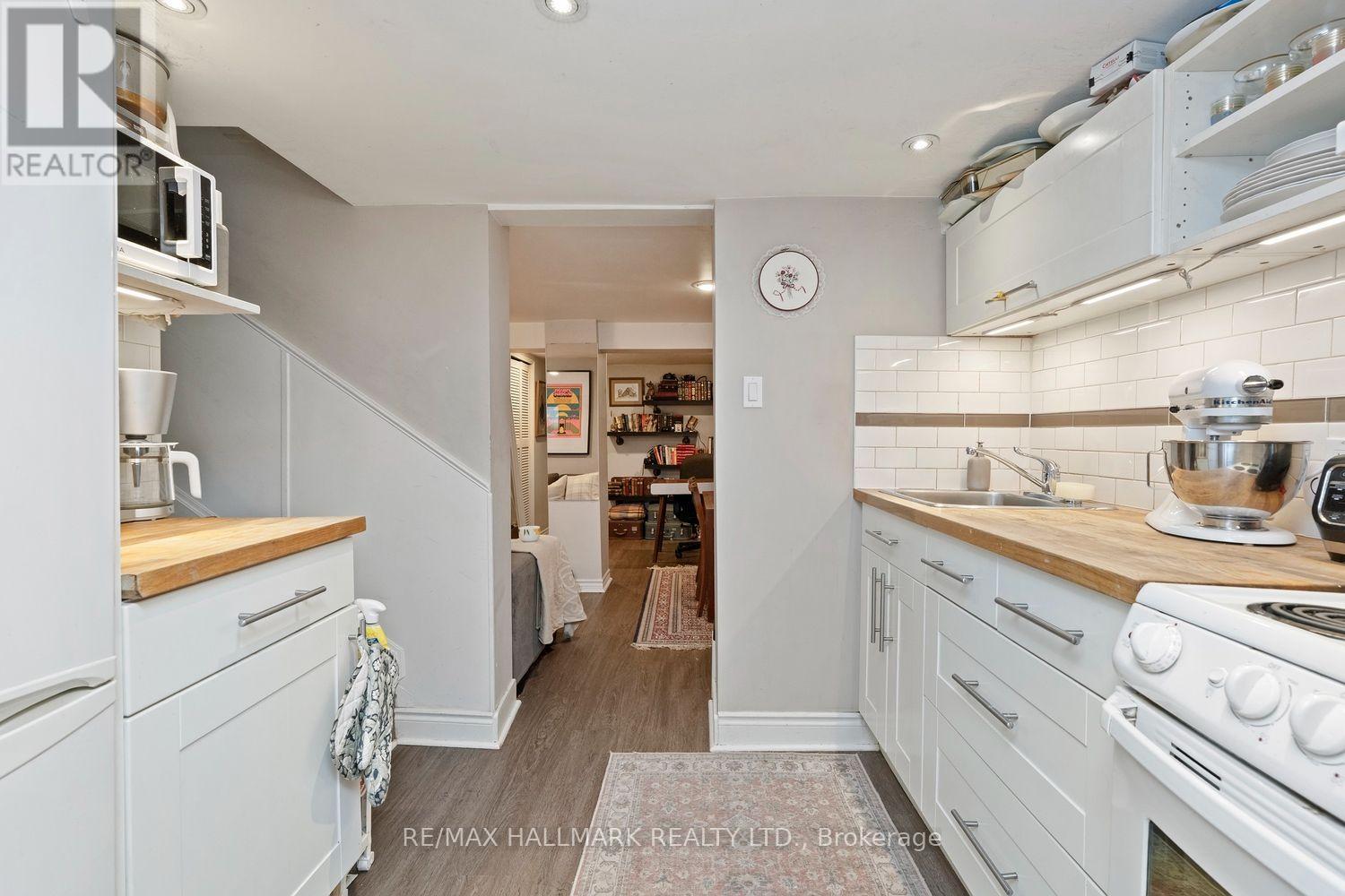 141 HUMBERCREST BOULEVARD - Image 30