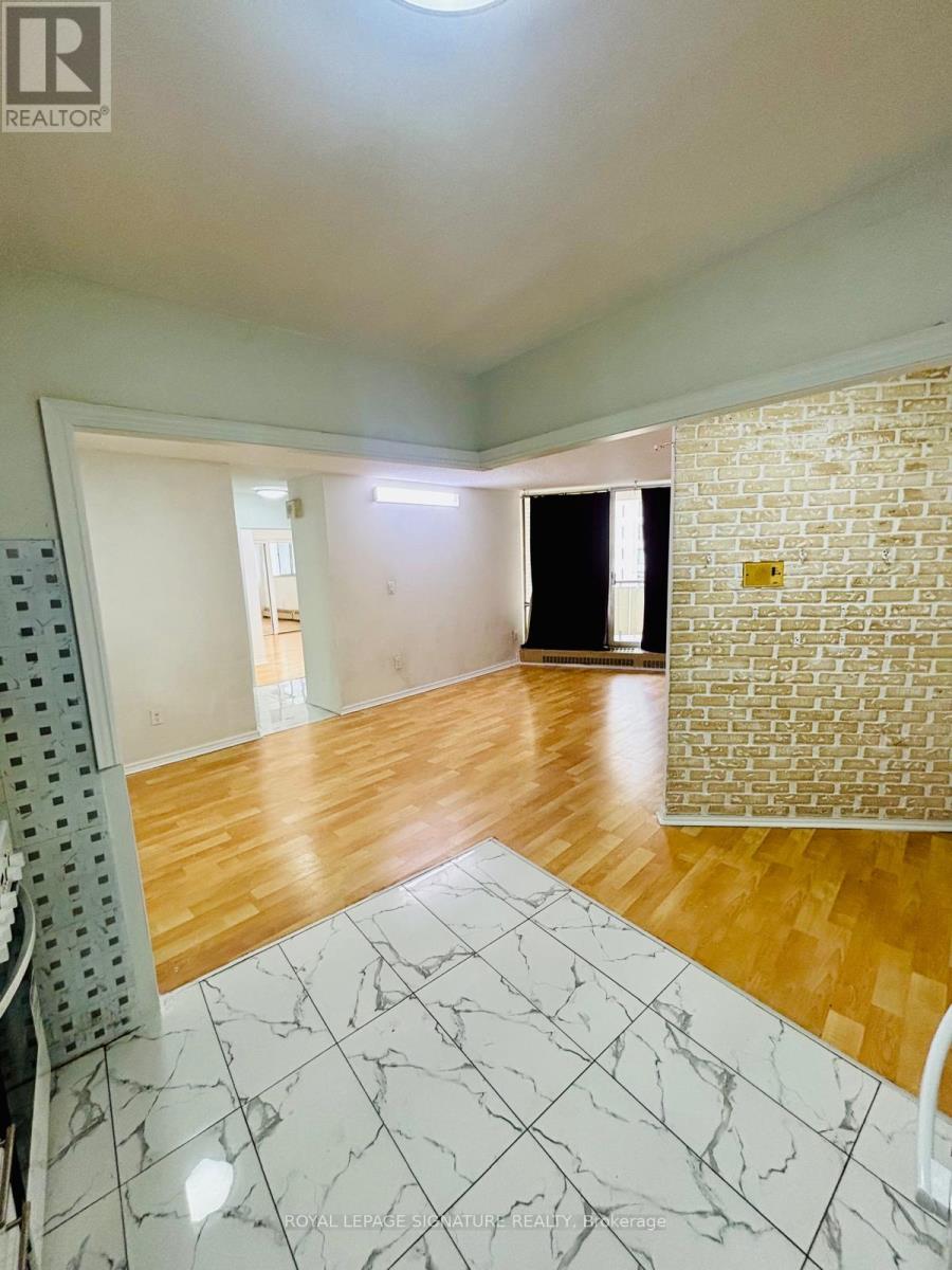 #408 330 DIXON ROAD - 17