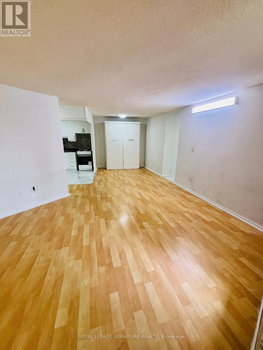 #408 330 DIXON ROAD - 9