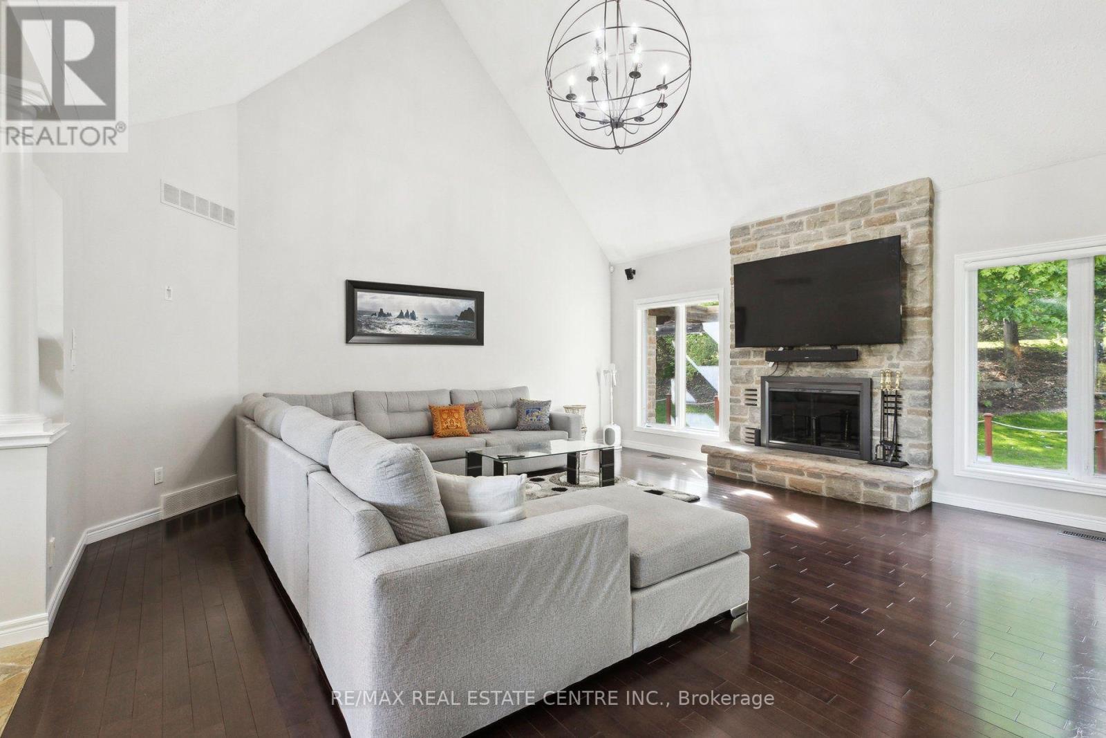 6 FOX RUN ROAD - Image 13