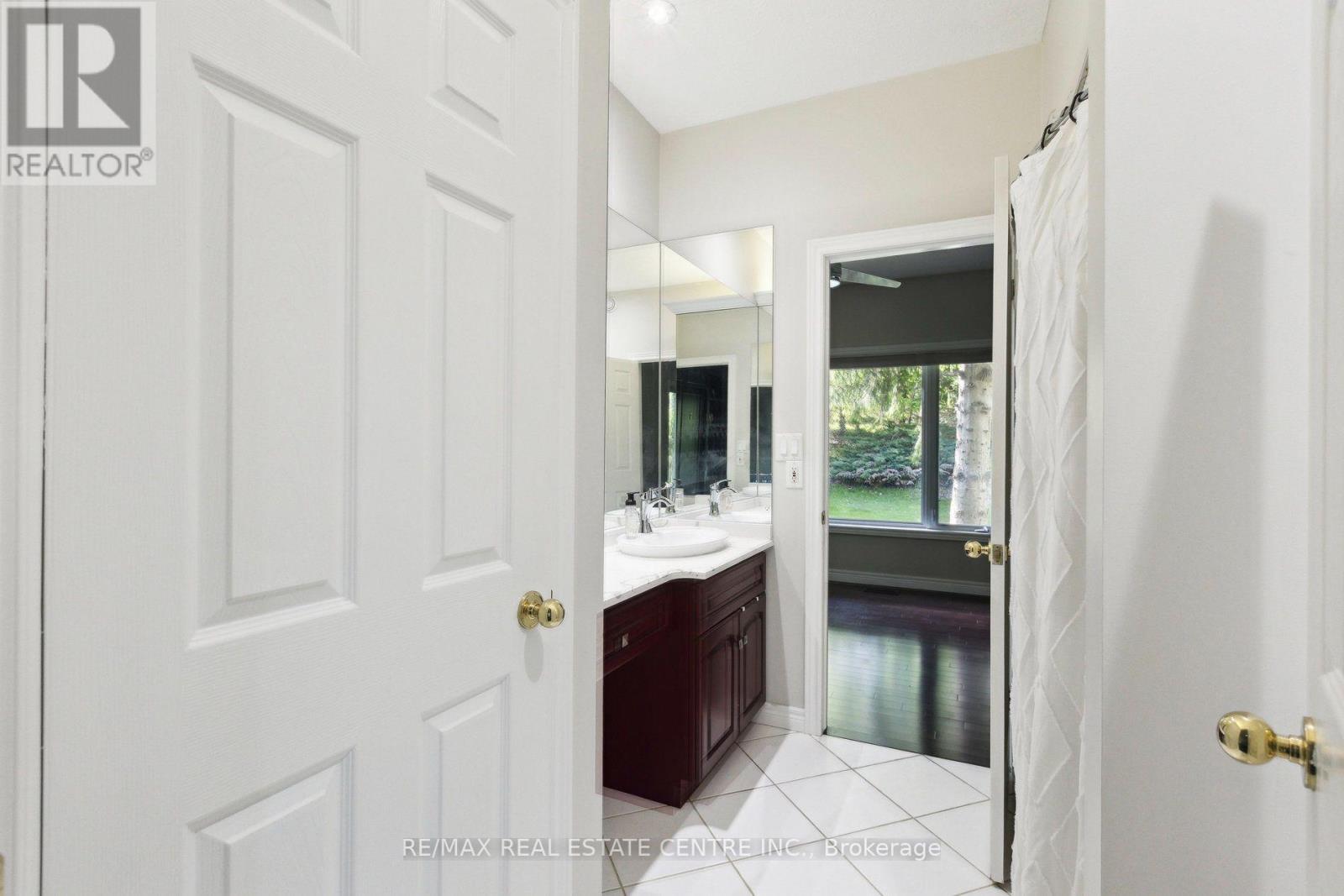 6 FOX RUN ROAD - Image 28