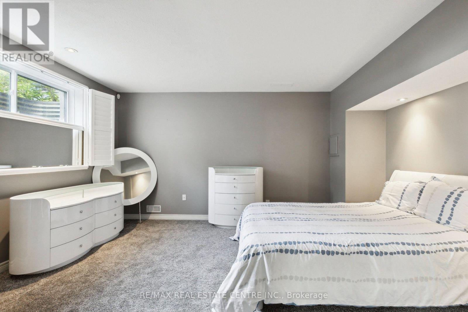 6 FOX RUN ROAD - Image 34