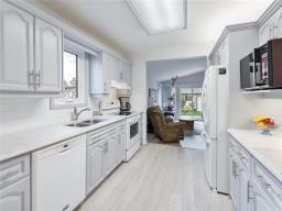 587 Mcadam Avenue, Winnipeg, MB R2V0B1 Photo 13